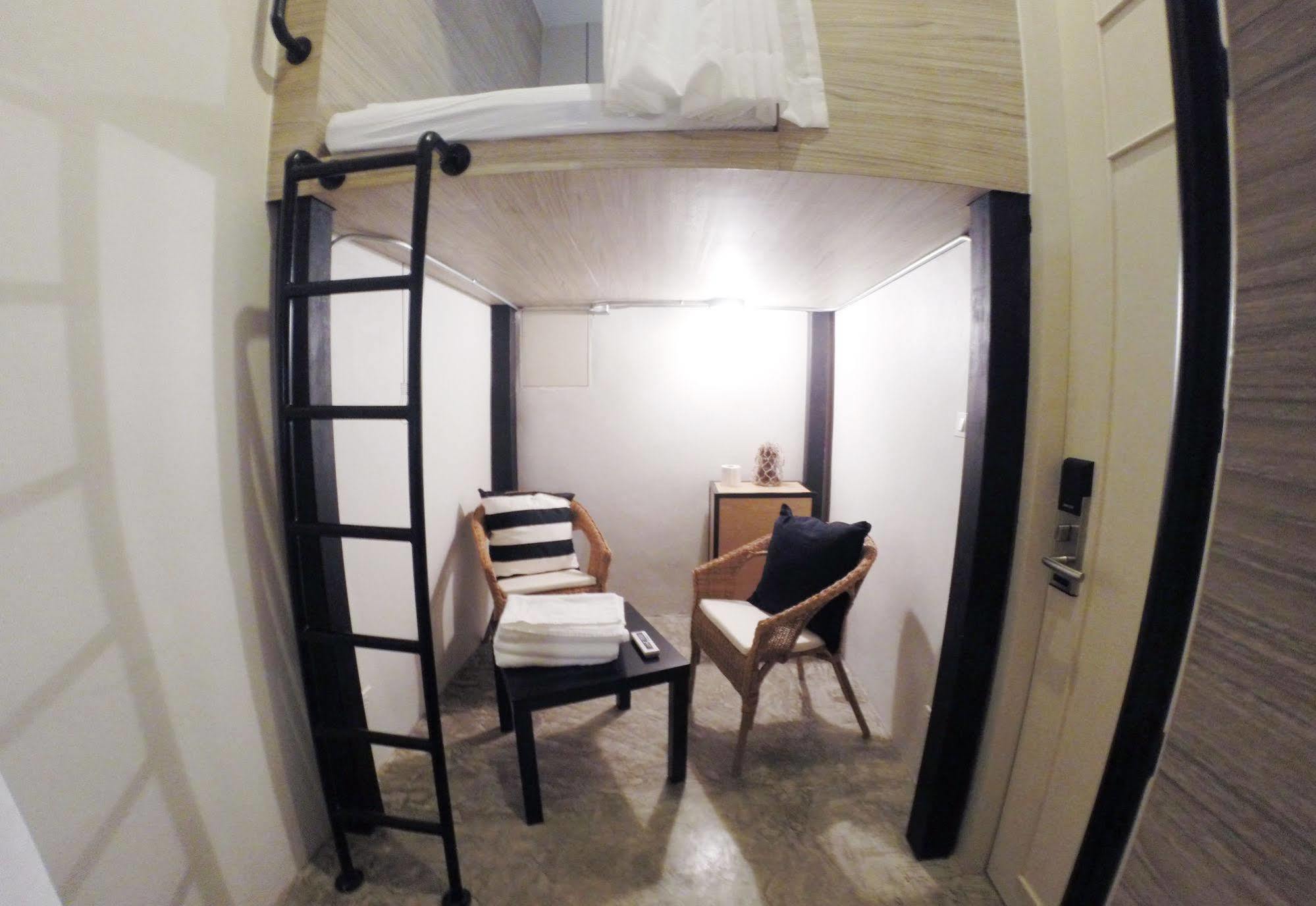 Hostel Slumber Bangkok Soi 1 Zewnętrze zdjęcie