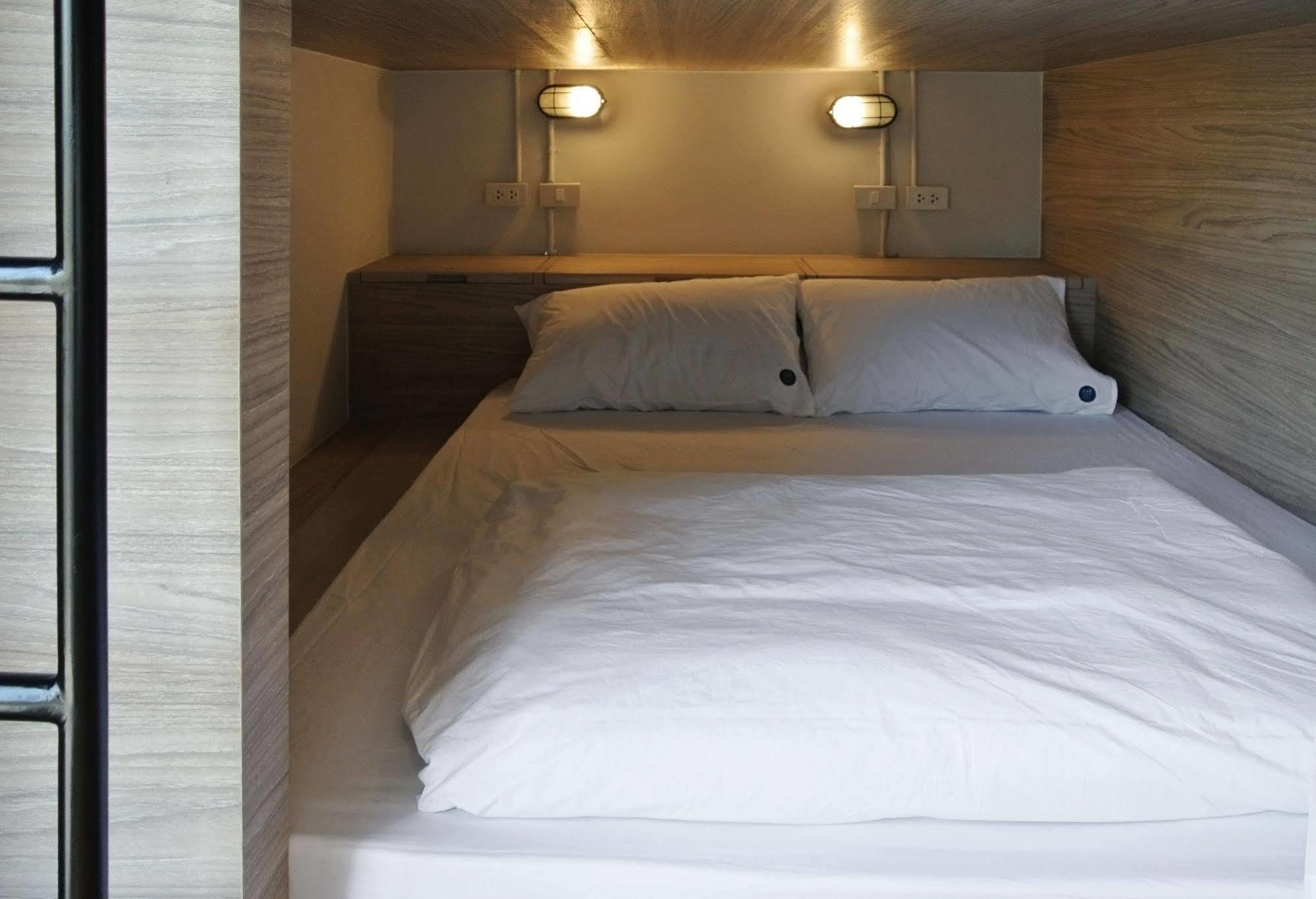 Hostel Slumber Bangkok Soi 1 Zewnętrze zdjęcie